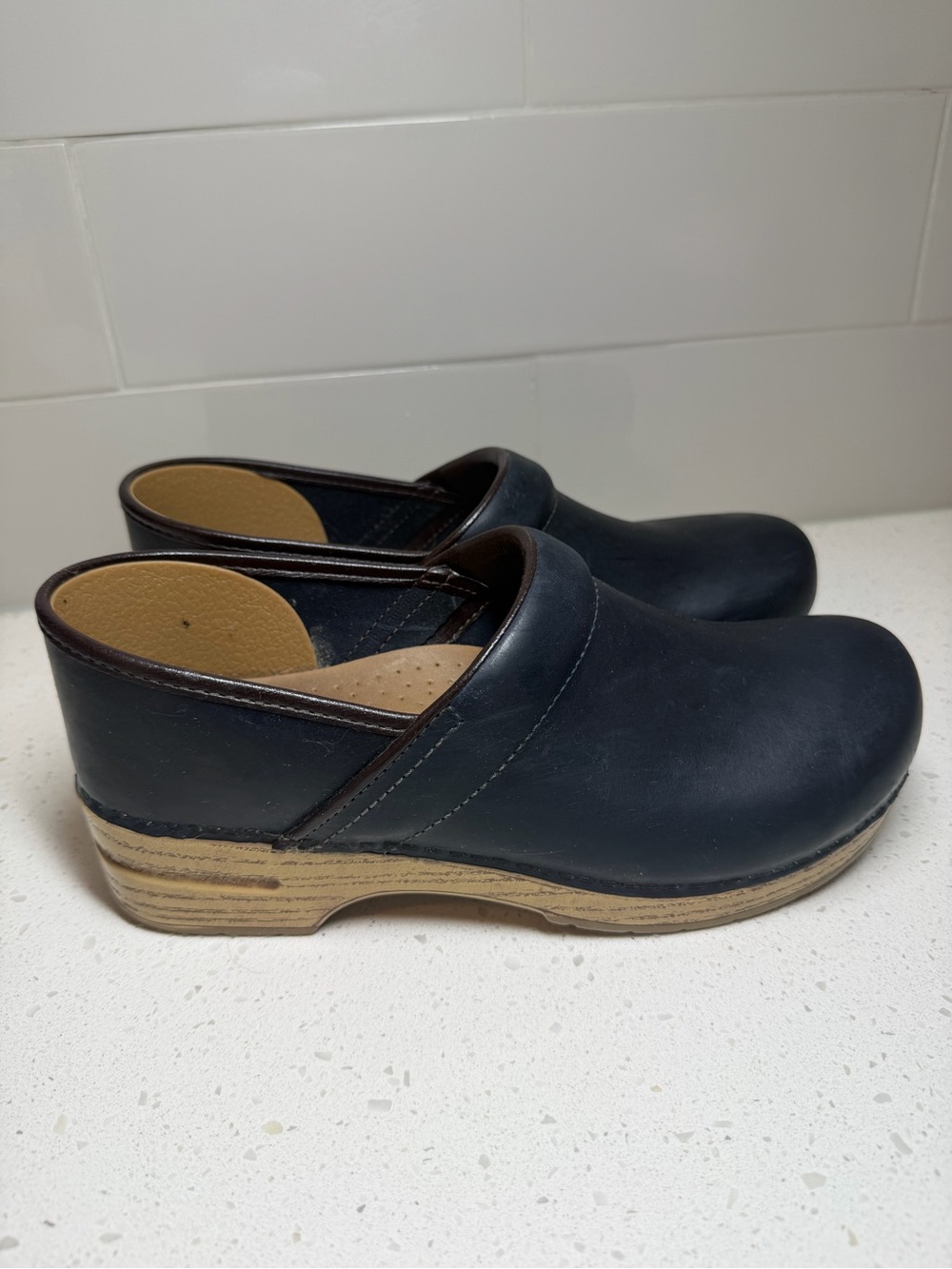 Dansko leather clogs shoes DARK BLUE SIZE 42 11 10.5 nurse - Picture 4 of 16